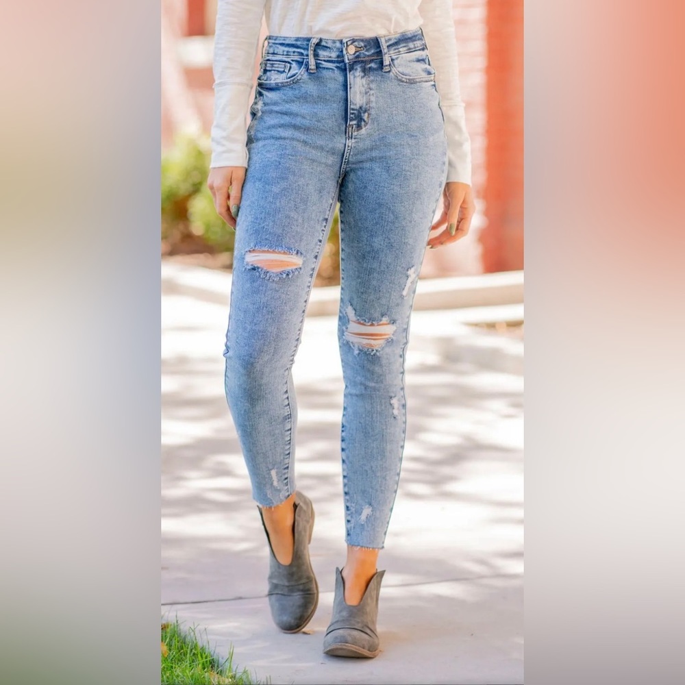 JUDY BLUE Women’s 13/31 Skinny Fit‎ Jeans Blue Denim Raw Hem Distressed
